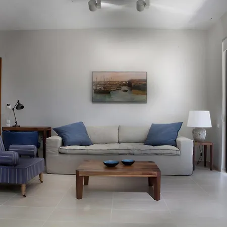 Aethrion Boutique Homes 3* Kato Daratso
