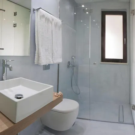 Aethrion Boutique Homes Hotel 3*