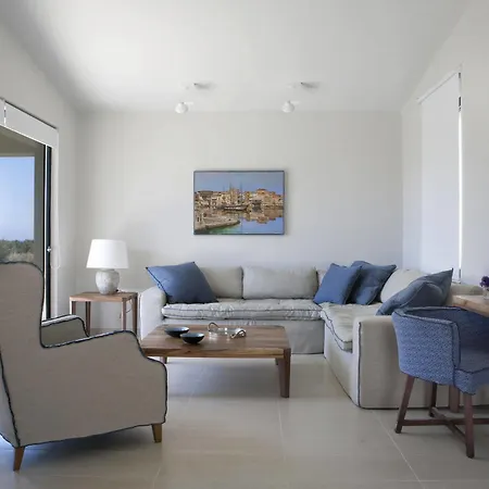 Aethrion Boutique Homes ホテル カト・ダラトソ